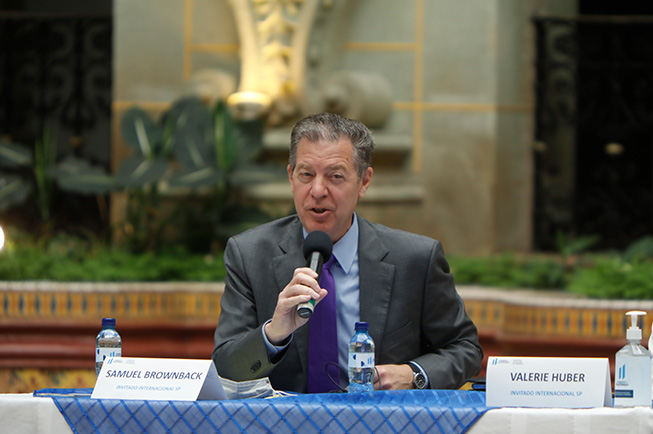 On Tuesday, April 26, 2022, the Round Table was held at the National Palace of Guatemala, in which people from 24 different organizations participated.